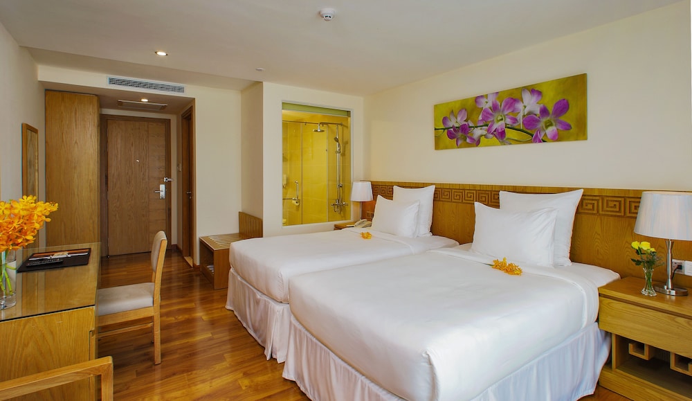 Deluxe Twin Room, 1 Bedroom, Balcony photo 2