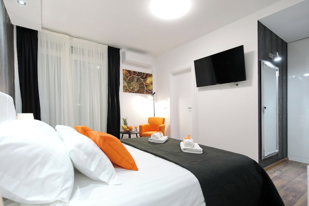Superior Room, City View