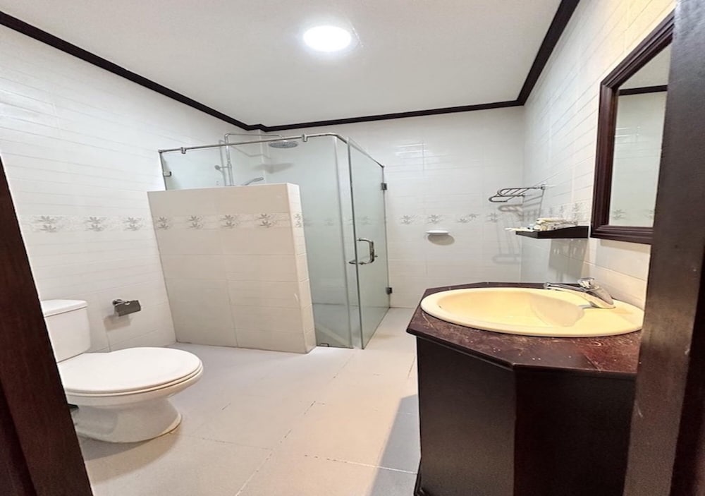 Deluxe Twin Room - Photo 25