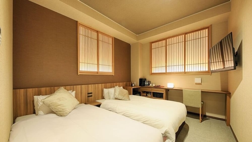 Basic Twin Room