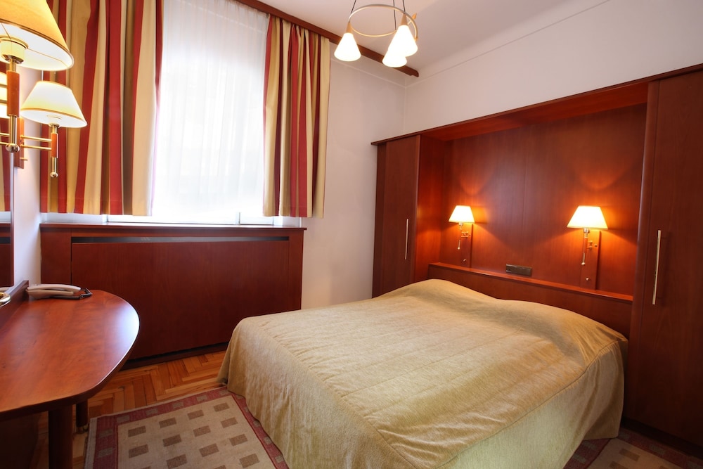 Standard Double Room photo 2