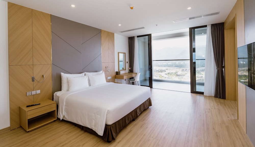 Executive Suite, Ocean View - Photo 9