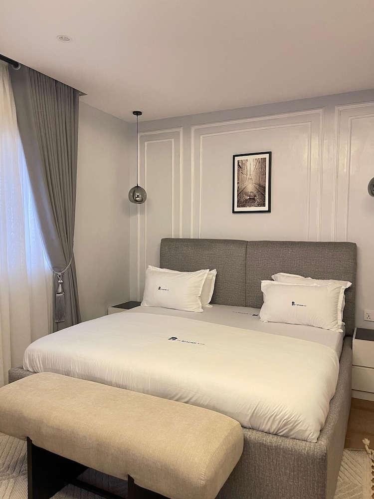 Premium Single Room