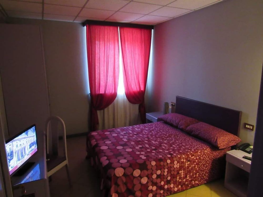 Basic Single Room photo 1
