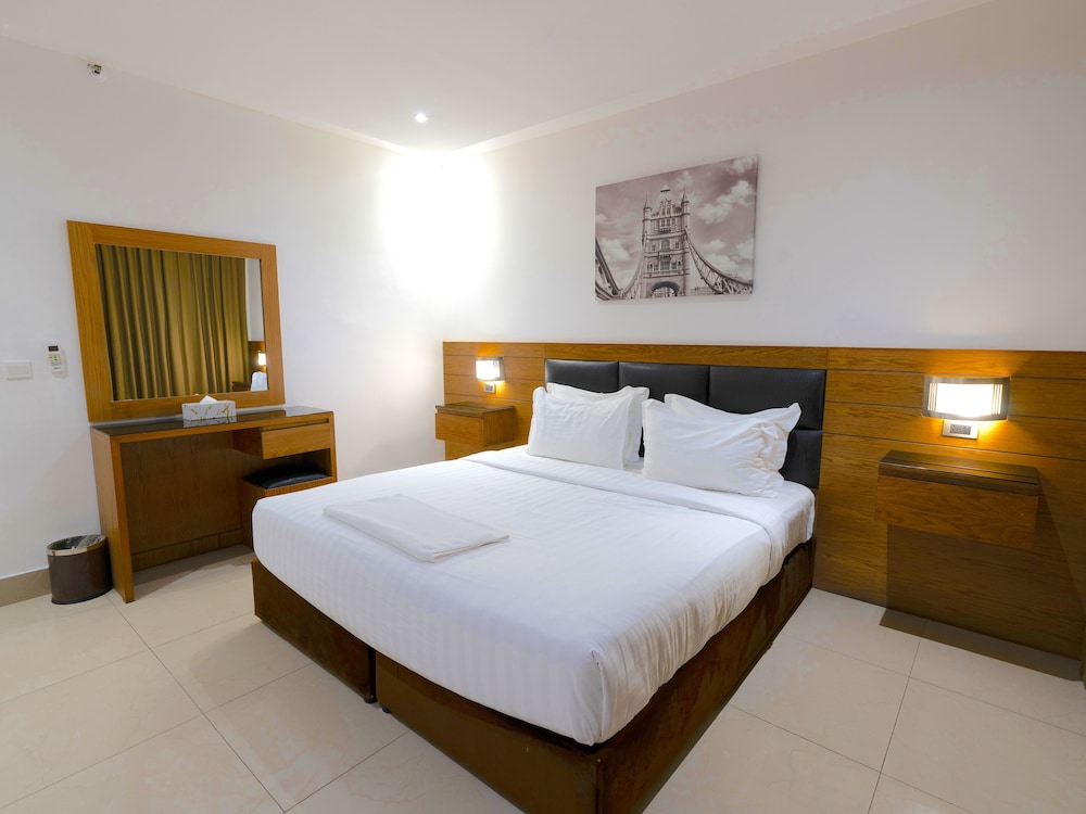 Deluxe Double or Twin Room