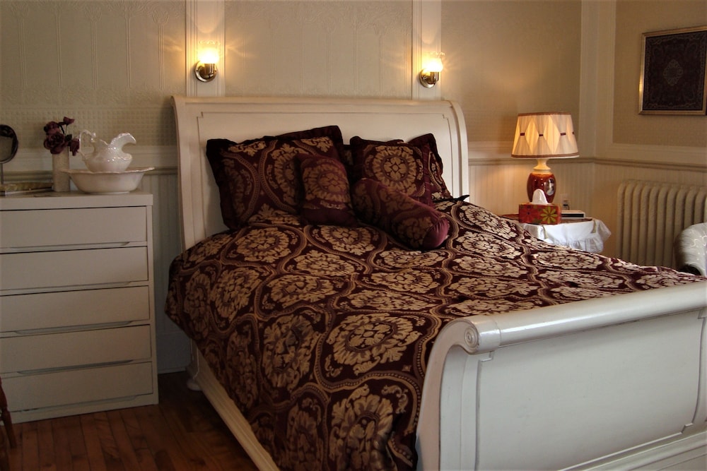 Classic Room, 1 Queen Bed, Terrace (Victoria) photo 1