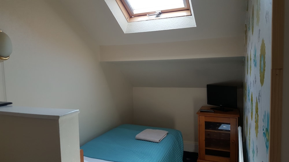 Add a photo Economy Single Room, 1Single Bed, Ensuite (Single bed - 206)