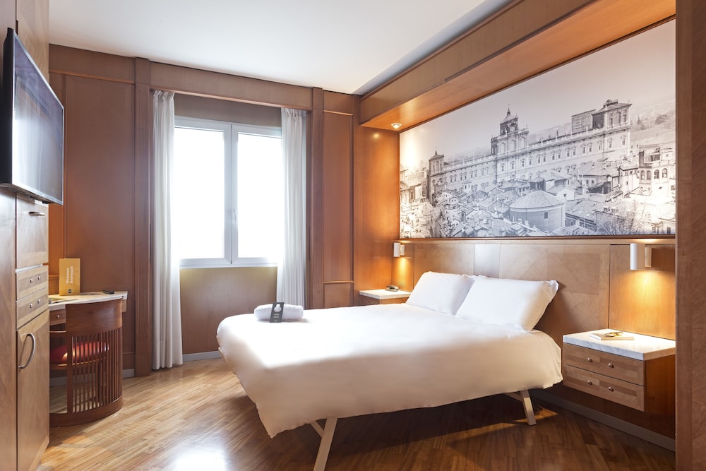 Standard Double Room, Accessible photo 2