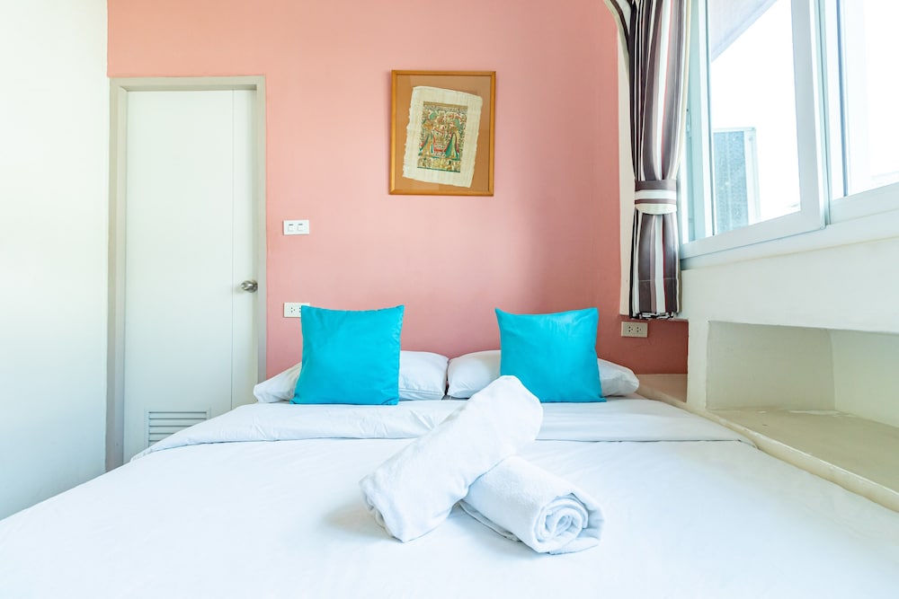 Deluxe Double Room, Private Bathroom photo 3