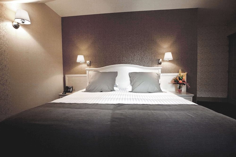Superior Room, 1 Double Bed, Non Smoking (Larger Room;Twin bed on request) - Photo 7