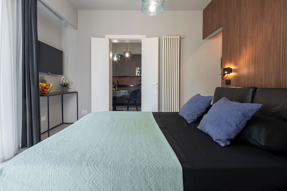 Romantic Apartment photo 3