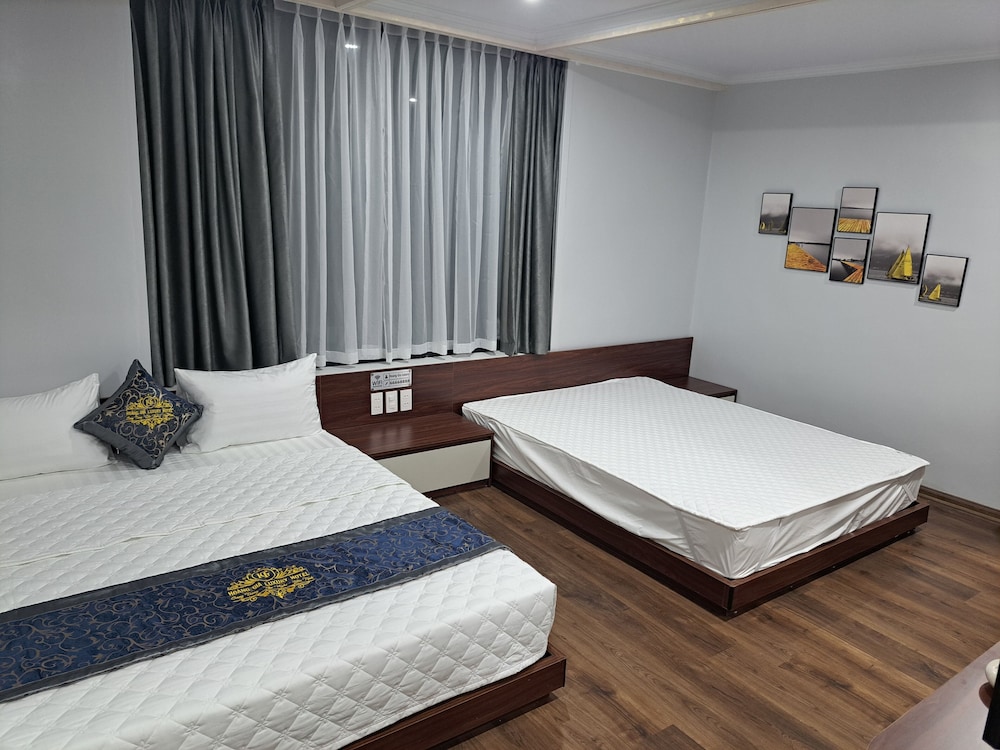 Family Double or Twin Room, Patio, City View