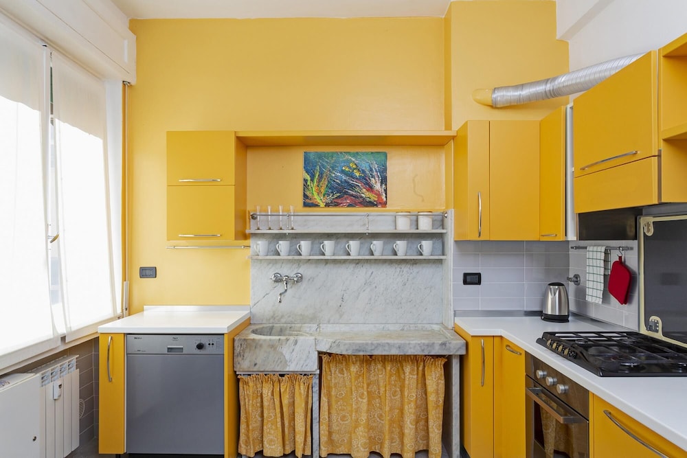 Apartment photo 3