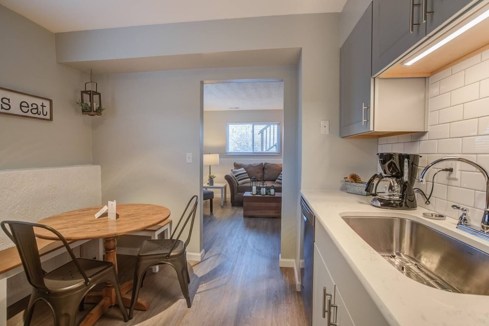 Apartment (2 Bedrooms) photo 2