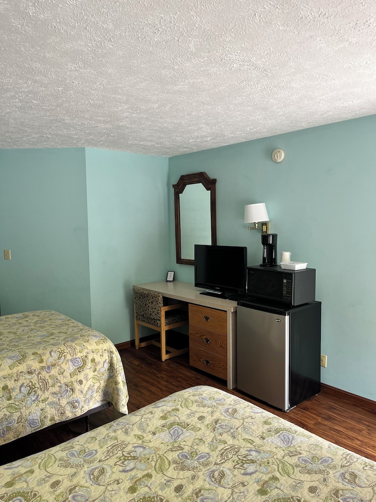 Economy Double Room photo 2