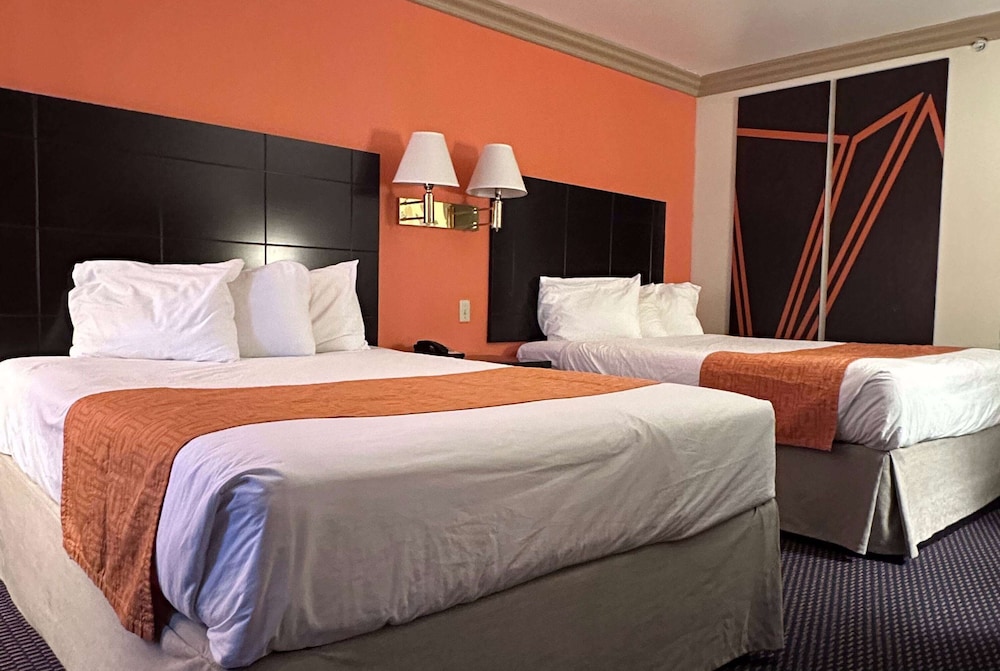 Double Room, 2 Double Beds - Photo 1