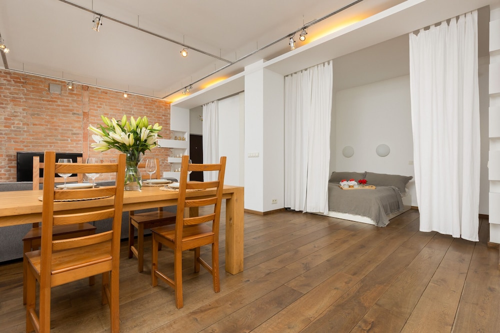 Studio, Kitchen