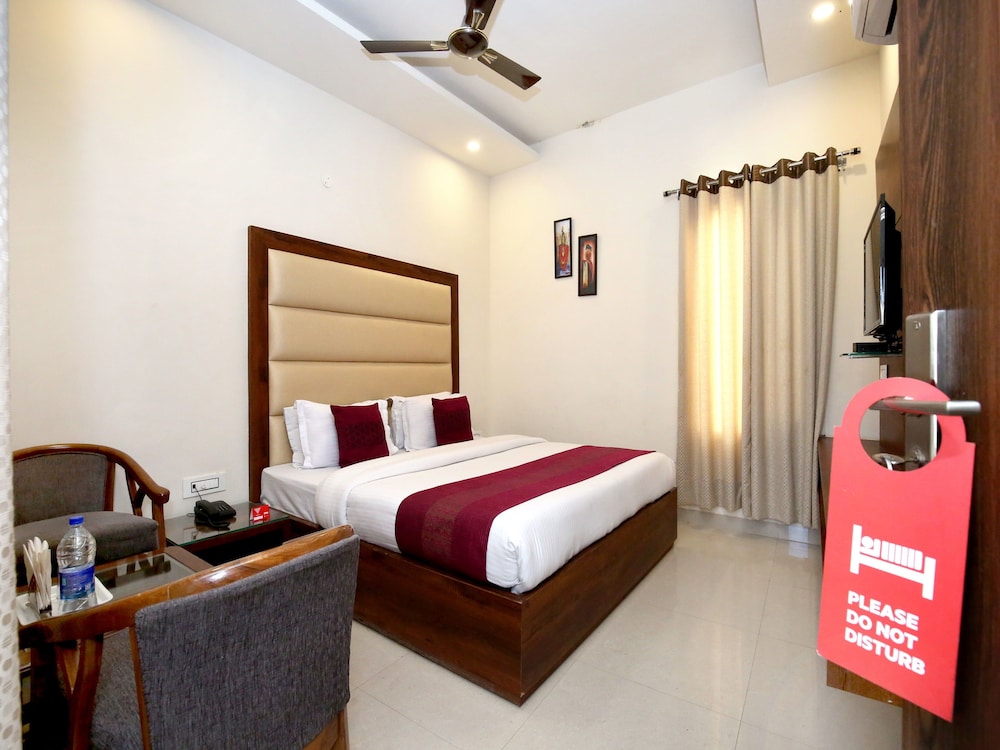 Deluxe Double Or Twin Room, 1 King Bed photo 2