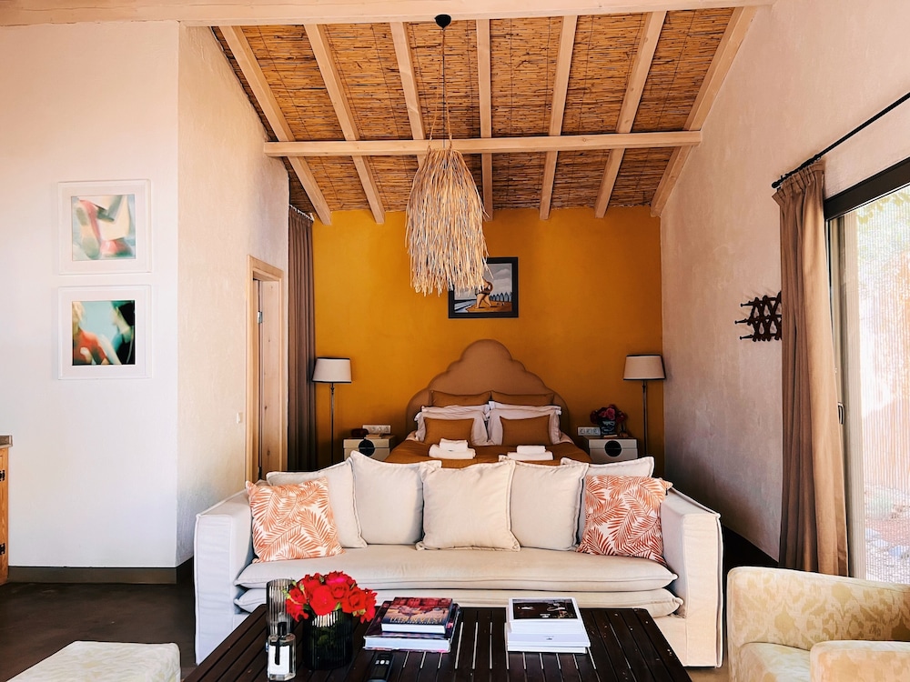 Suite, Beachside photo 3
