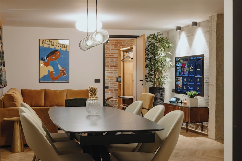 Deluxe Apartment, 2 Bedrooms - Photo 1