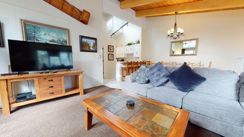Condo, 4 Bedrooms
