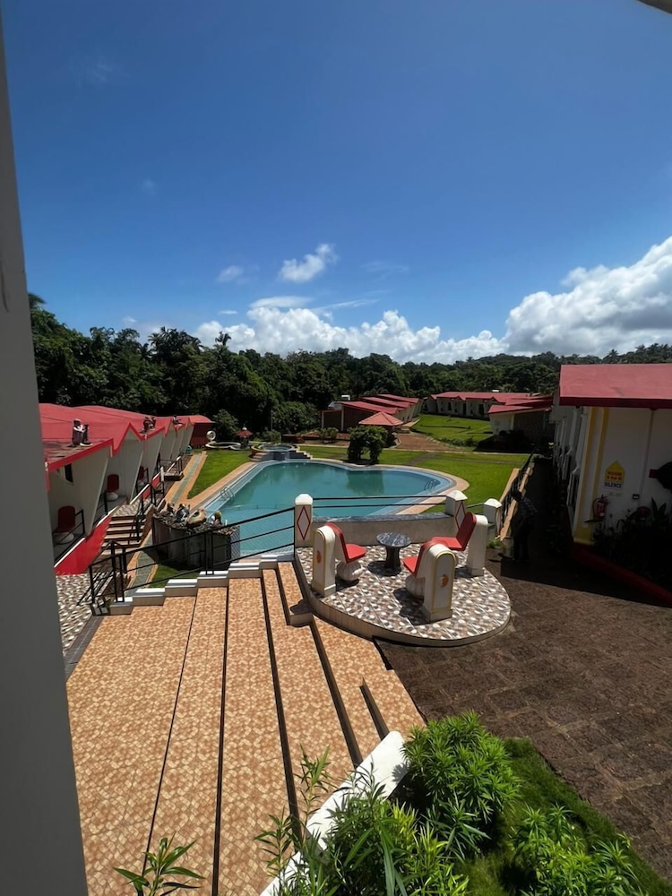 Luxury Room, Garden View