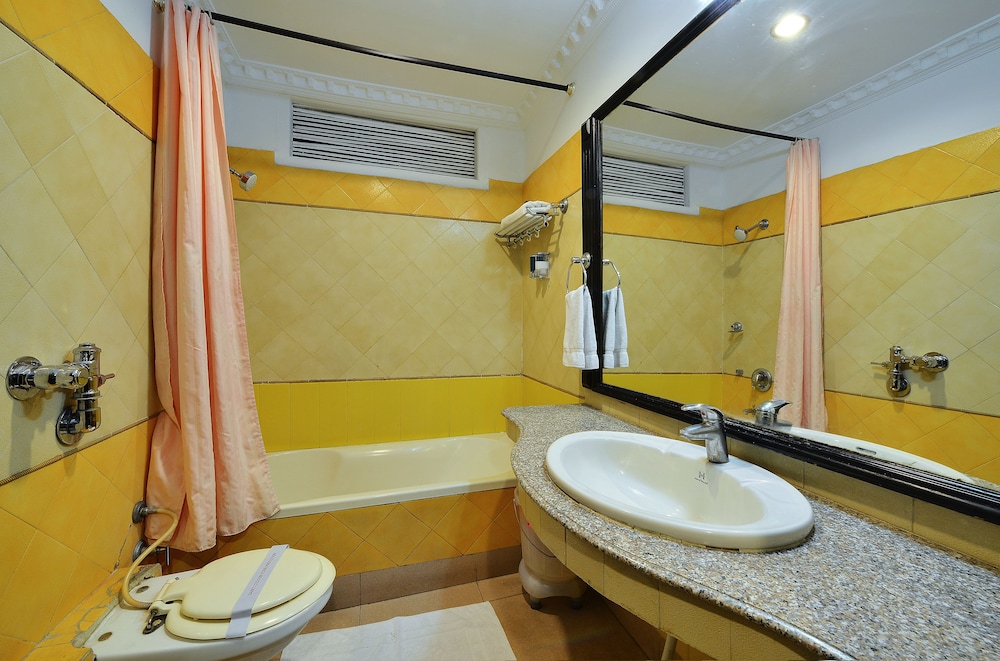 Honeymoon Suite, 1 Double Bed photo 3