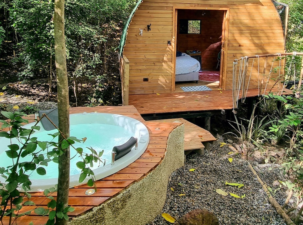 Deluxe Double Room, 1 Double Bed, Private Bathroom, Garden View photo 1
