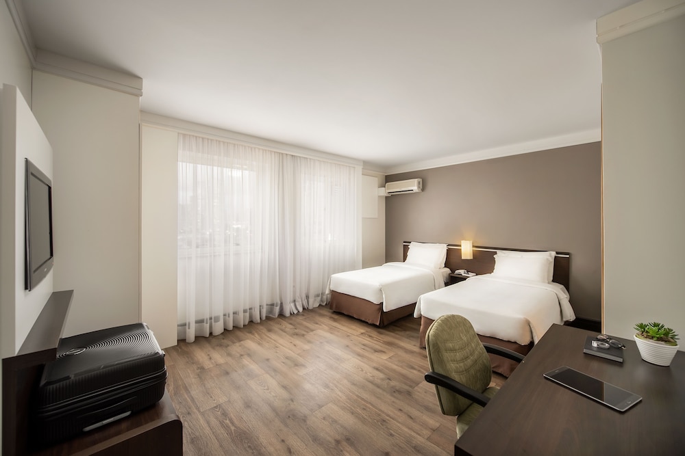 Luxury Twin Room, 2 Twin Beds - Photo 2