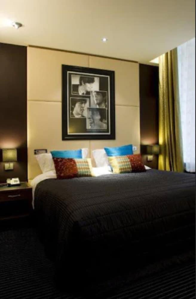 Classic Room (Accessible) - Photo 1