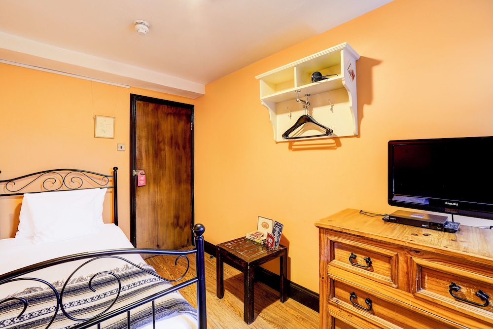 Standard Single Room - Shared photo 3