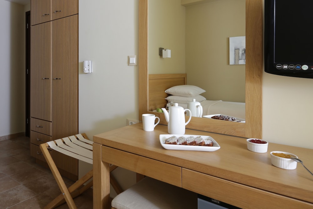 Economy Double Room photo 3