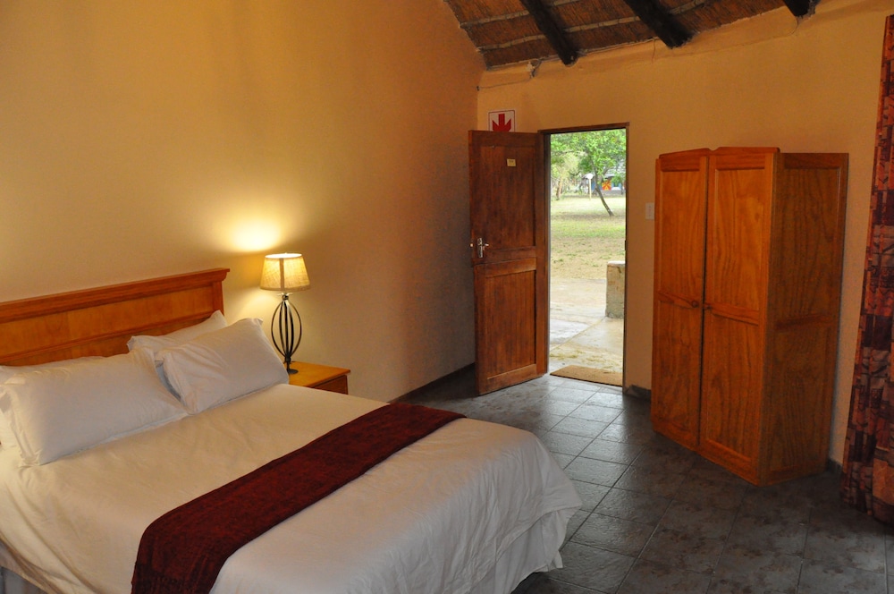 Standard Twin Room, Multiple Beds - Photo 2