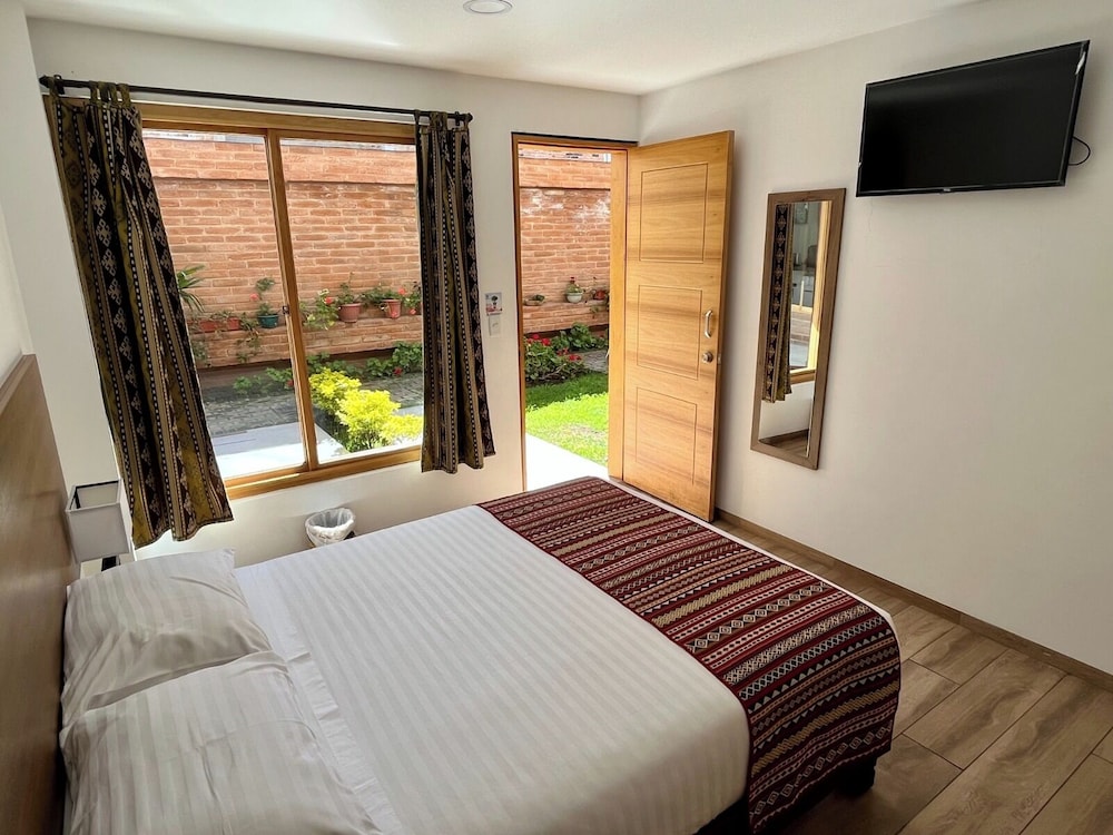 Basic Single Room, 1 Twin Bed, Private Bathroom