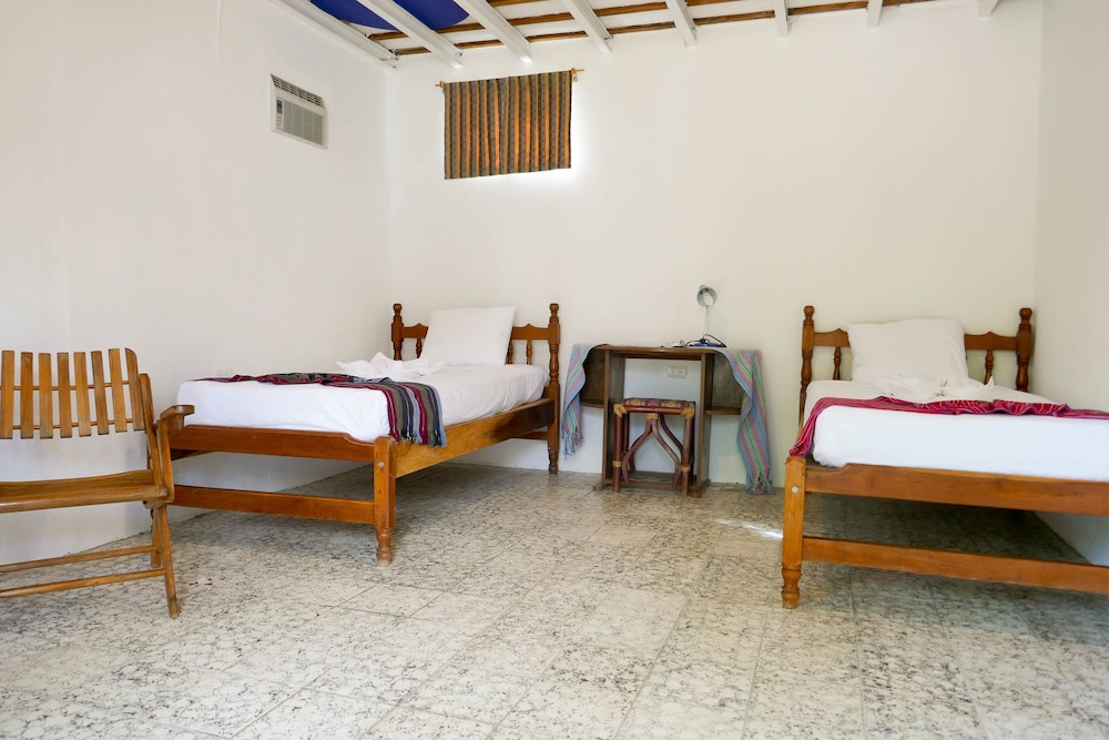 Deluxe Room, 2 Twin Beds photo 3