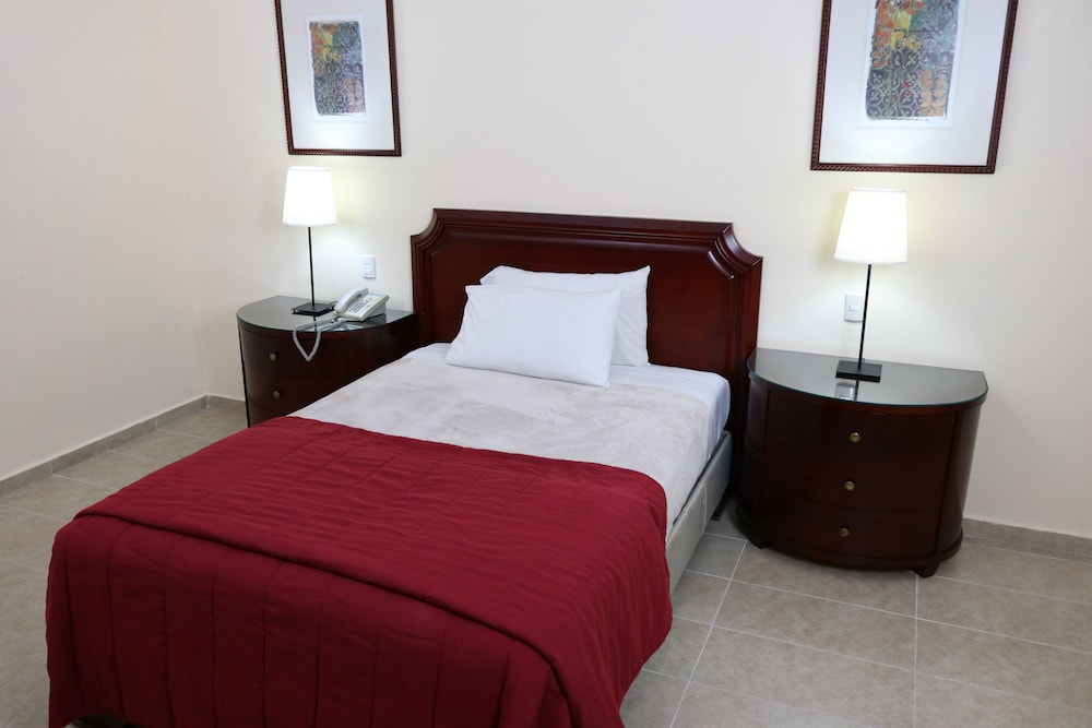 Room, 1 Double Bed, Non Smoking (Exterior View) - Photo 2