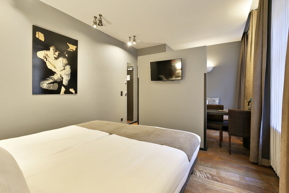 Grand Double Room - Photo 15