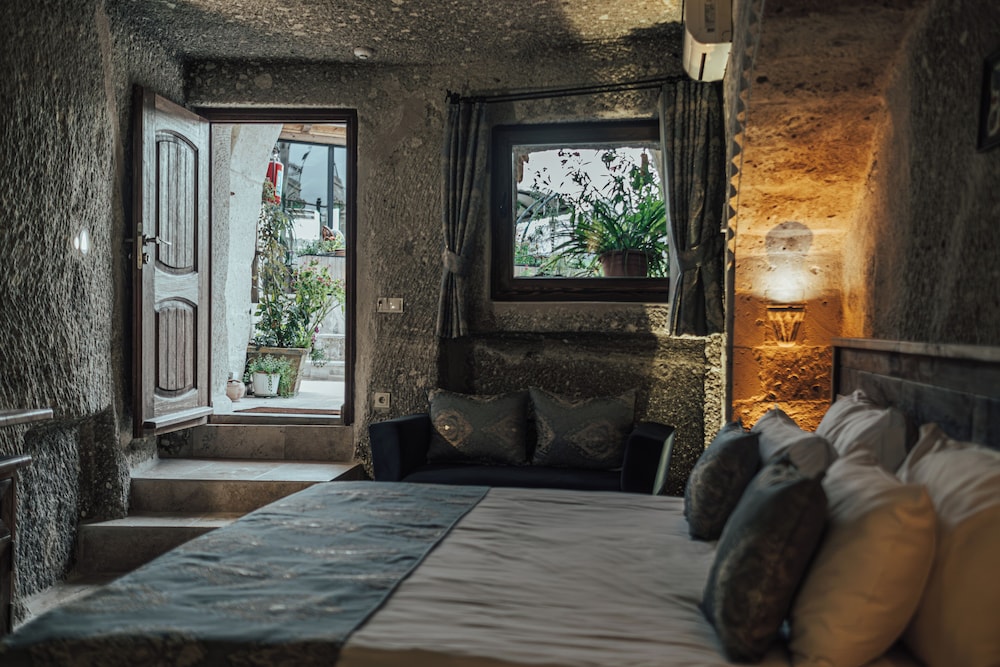Deluxe Room - Photo 8