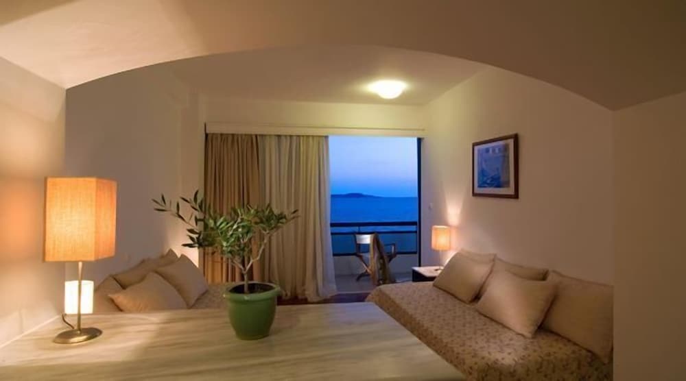 Suite, Sea View photo 3
