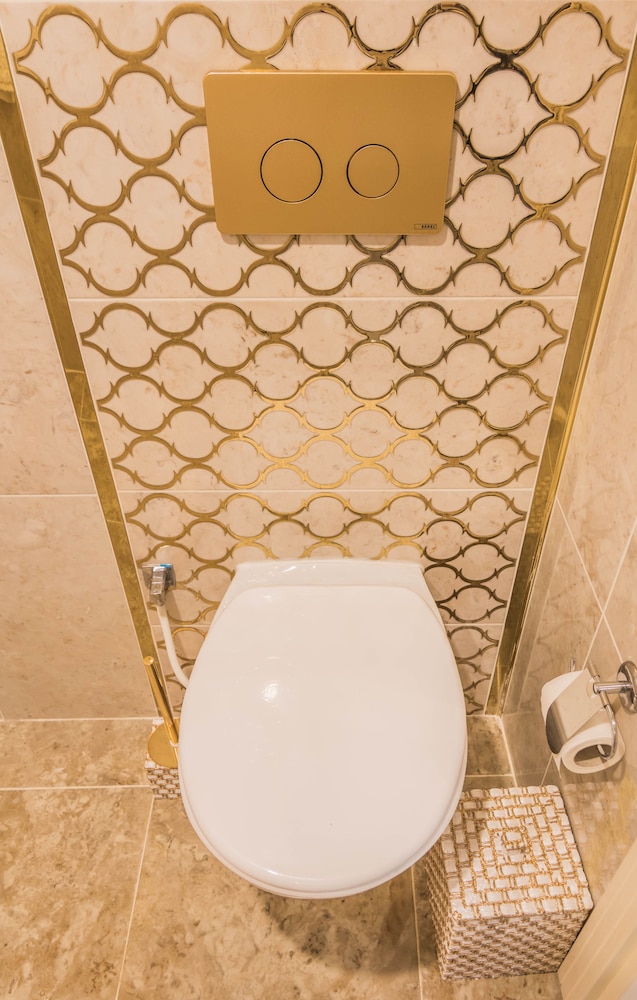 Standard Twin Room, Private Bathroom photo 2