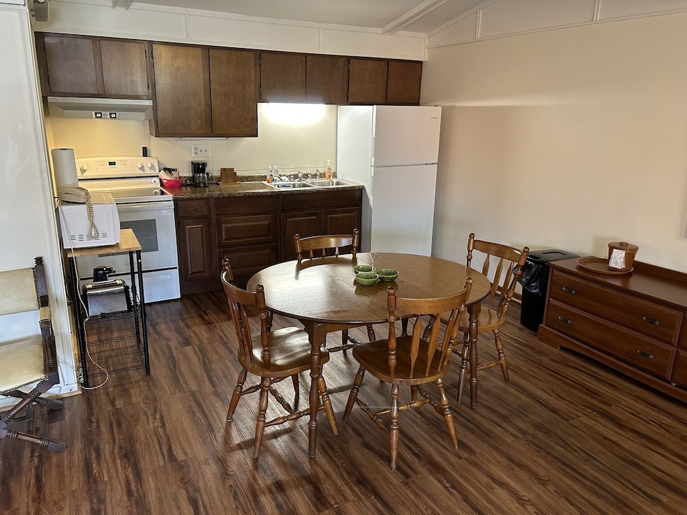 Executive Room, 1 King Bed with Sofa bed, Kitchenette photo 3