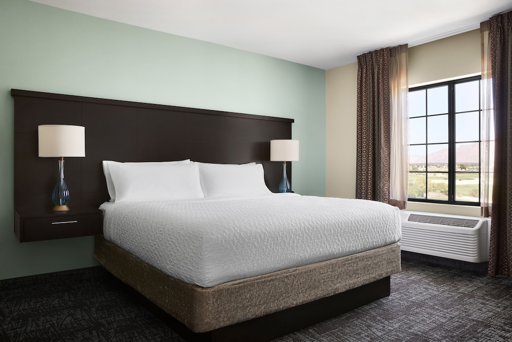 Suite, Multiple Beds (Roll-In Shower) photo 2