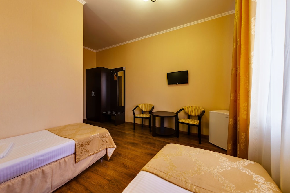 Standard Twin Room photo 3