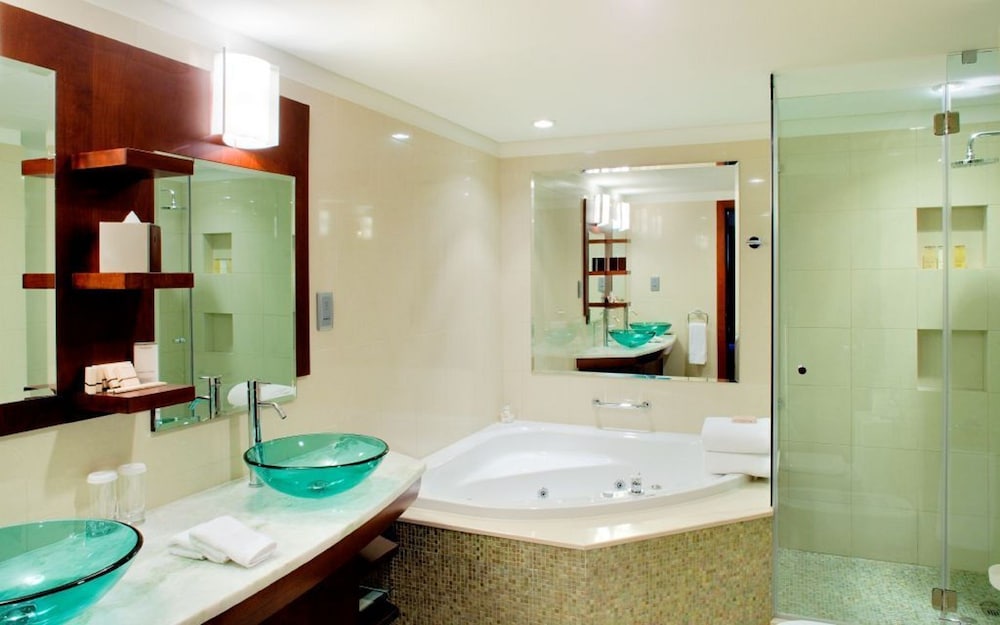 Room, 1 Bedroom (Residence with Private Jacuzzi) photo 2