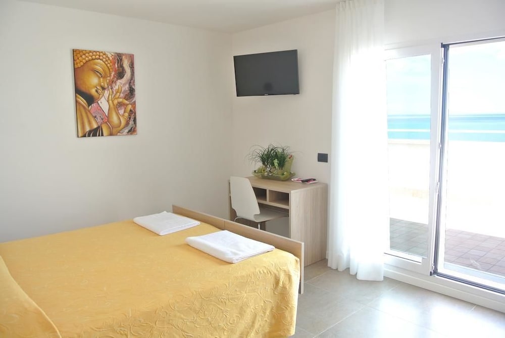 Single Room photo 1
