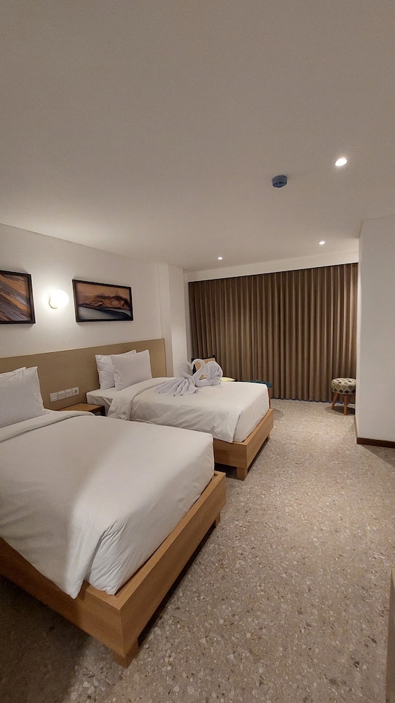 Deluxe Twin Room - Photo 1