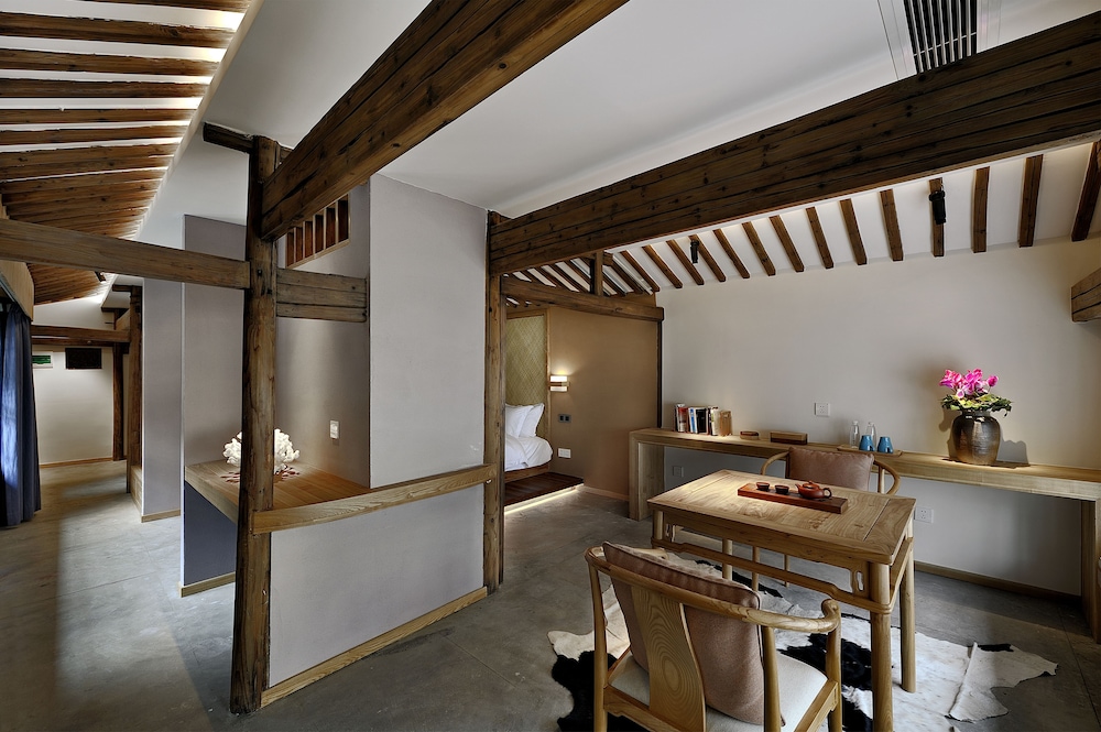 Deluxe Double Room B photo 2