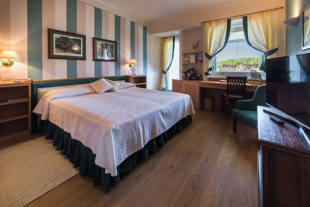 Classic Room (Sea Side) - Photo 1