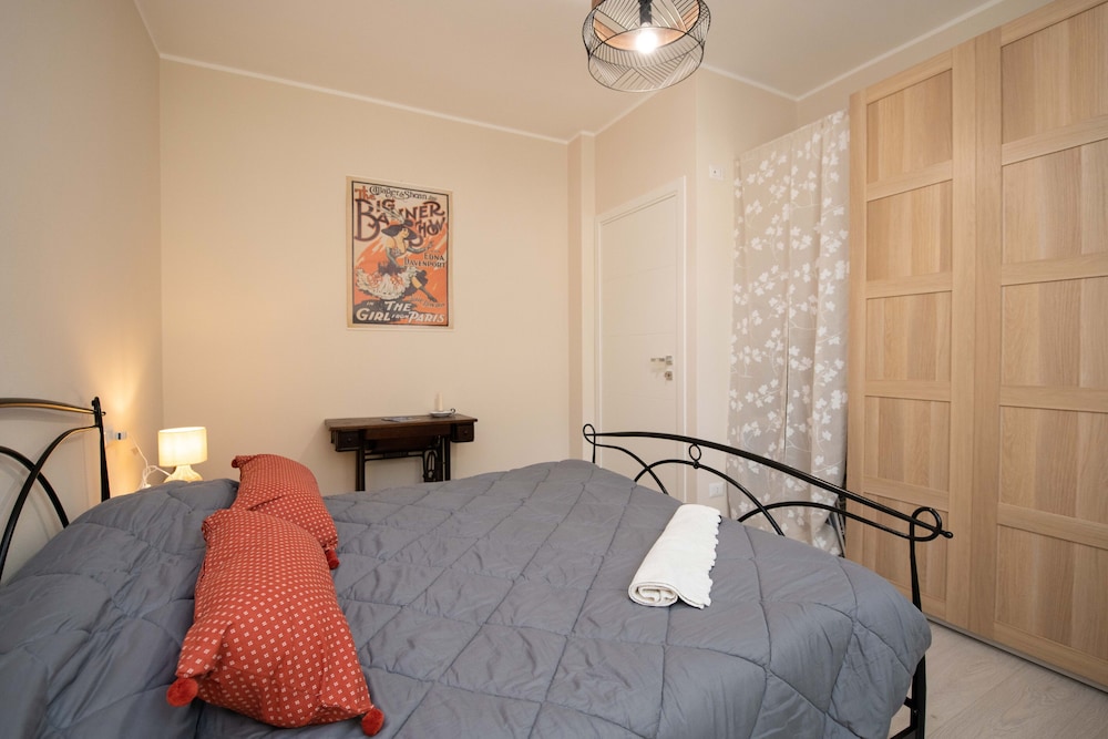 Basic Apartment photo 3