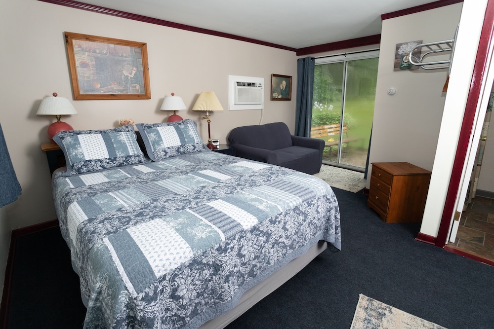 Executive Room, Patio (No pets) photo 1